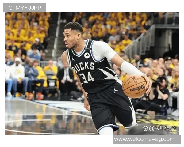 字母哥创历史新高前三场比赛得分破百篮板超四十助攻破十五