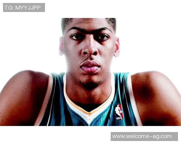 浓眉调侃三状元比一手势称自己拥有大学冠军荣耀